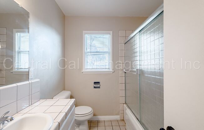 3 beds, 1 bath, $1,850