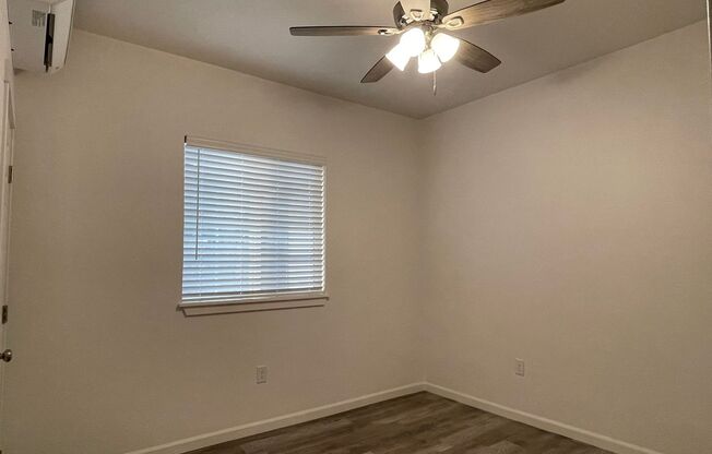 2 beds, 1 bath, $1,599