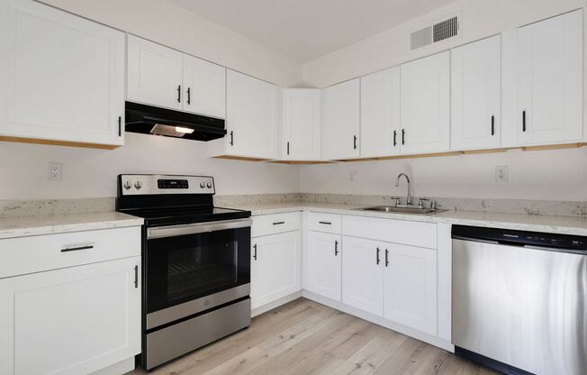 2 beds, 1.5 baths, 1,300 sqft, $1,895, Unit 3