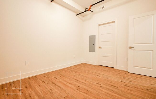 2 beds, 1 bath, $1,584, Unit 875 Michigan Ave Apt. 106