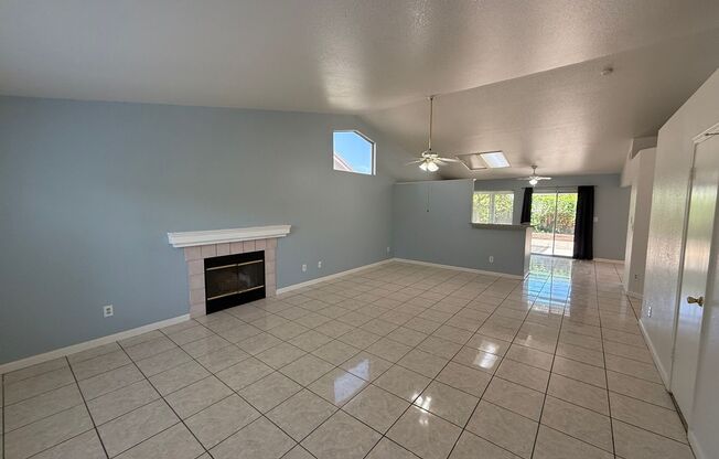 Single story in Modesto!