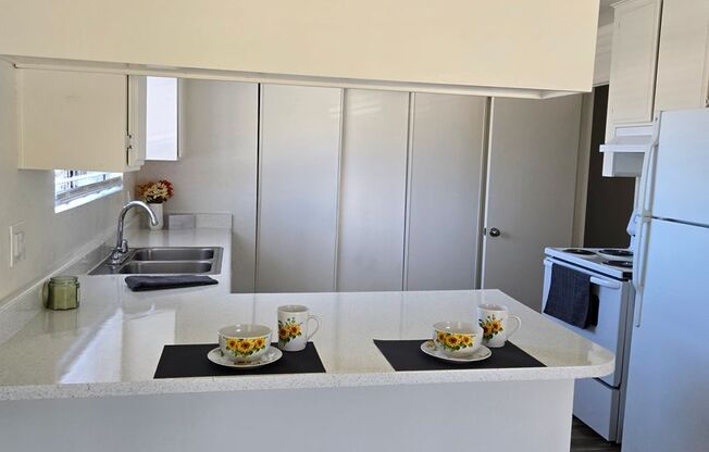 Heights Square 2-3 Bedroom 2 Bath