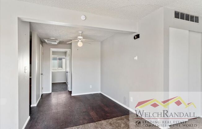 2 beds, 1 bath, 850 sqft, $1,250, Unit 1056