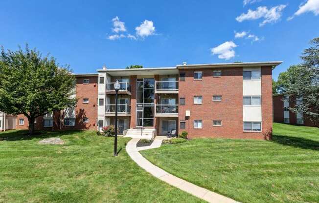Hamilton Springs Apartments