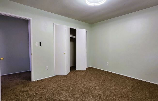 2 beds, 1 bath, $1,850, Unit Front Unit