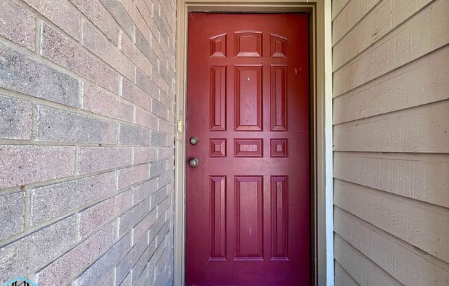Charming 2 Storey 3-bedroom, 2.5-bath Home Conveniently Located Near Randolph AFB & SAMMC!