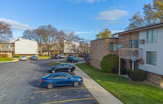 2 beds, 1.5 baths, 950 sqft, $1,399, Unit 9004 - 103