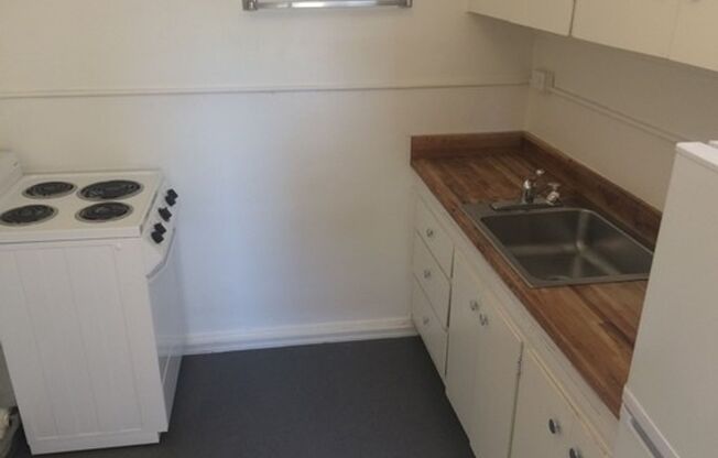 Studio, 1 bath, 378 sqft, $1,475, Unit 607