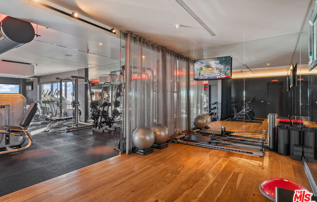 1 bed, 2 baths, 1,220 sqft, $4,500, Unit 11H