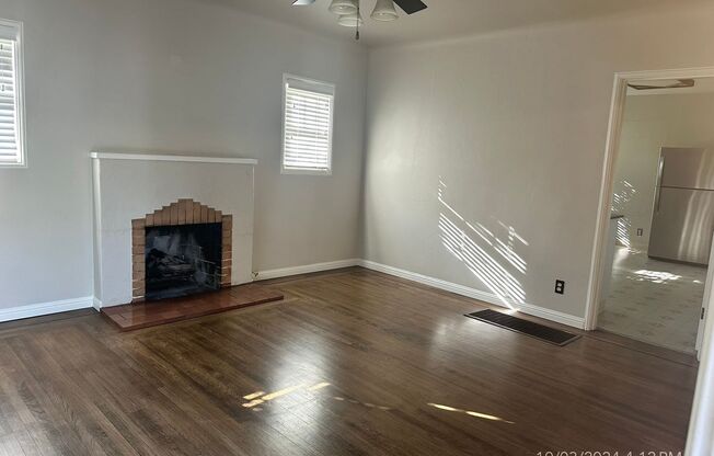 2 beds, 1 bath, $3,000