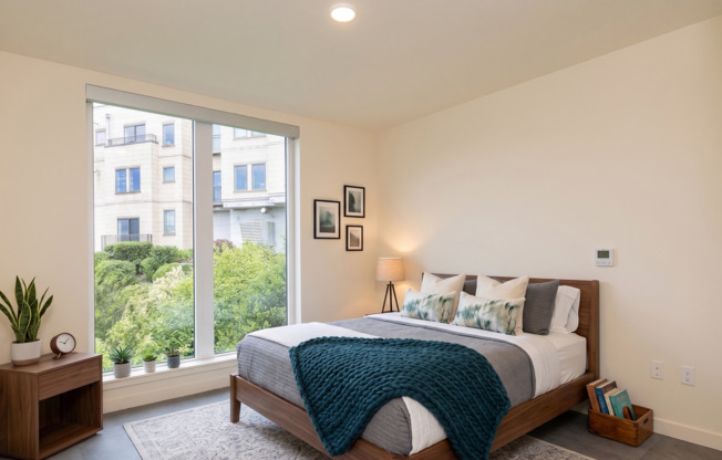 2 beds, 1 bath, 830 sqft, $2,914, Unit 202