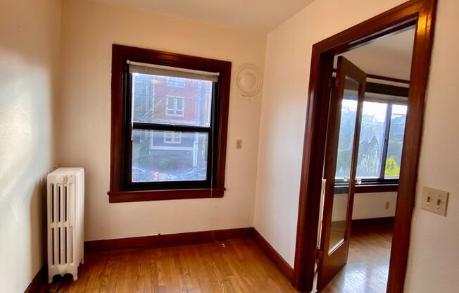 Studio, 1 bath, 470 sqft, $1,595, Unit 104