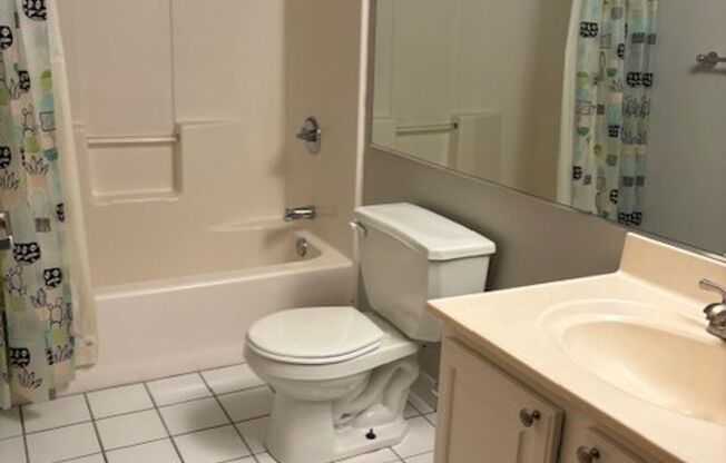 1 bed, 1 bath, 630 sqft, $1,249, Unit 524