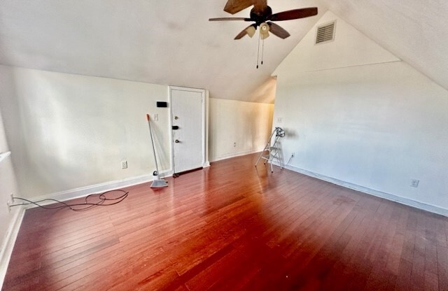 1 bed, 1 bath, $2,000, Unit 3