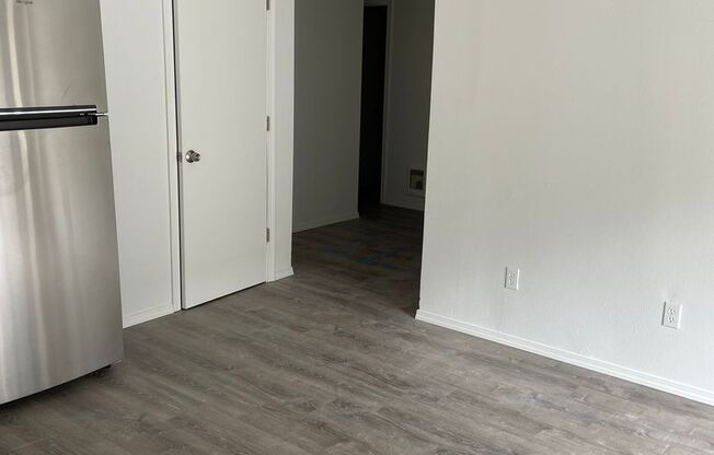 Studio, 1 bath, 500 sqft, $995, Unit 65