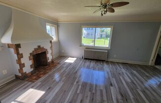 2 beds, 1 bath, $850