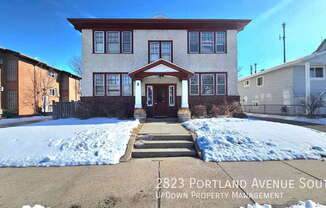 2823 PORTLAND AVE S