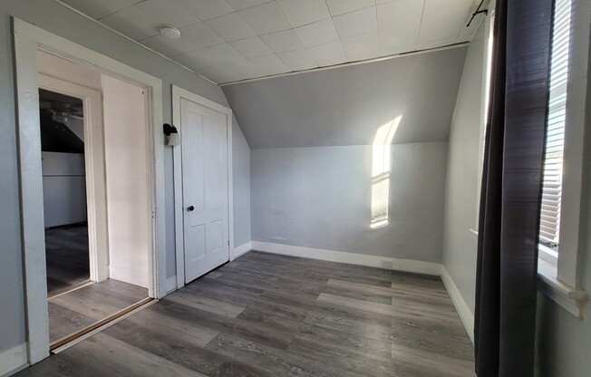 12 FARNUM ST
