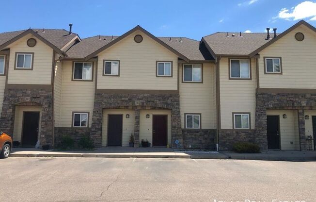 381 BUFFALO DR