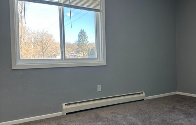 2 beds, 1 bath, 750 sqft, $1,349, Unit 1624-12