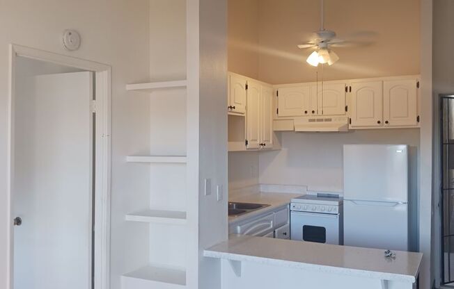 1 bed, 1 bath, 525 sqft, $2,135, Unit 2I