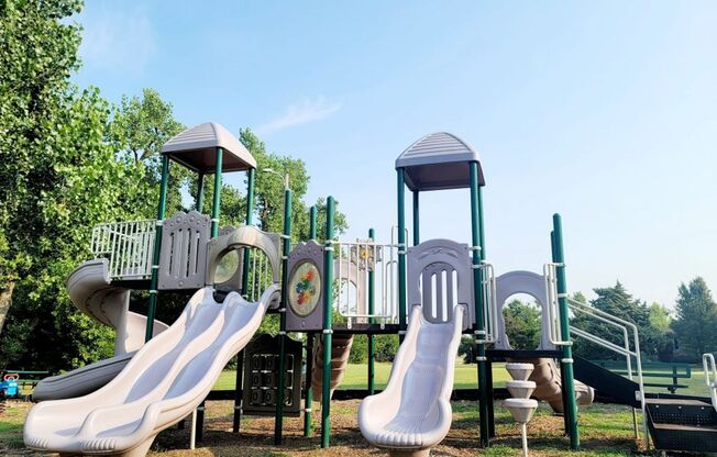 2 beds, 2 baths, 1,088 sqft, $1,199, Unit 208