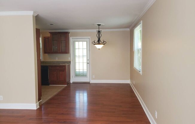 Gorgeous Split Foyer Close to Post!