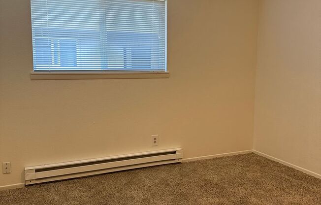 2 beds, 1 bath, 900 sqft, $1,350, Unit 3661