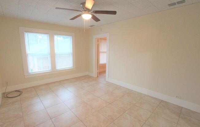 1428 E. Houston SERIES 74