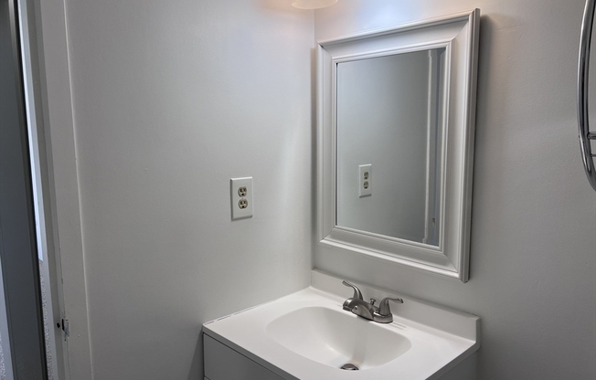 Studio, 1 bath, 388 sqft, $1,750, Unit 306