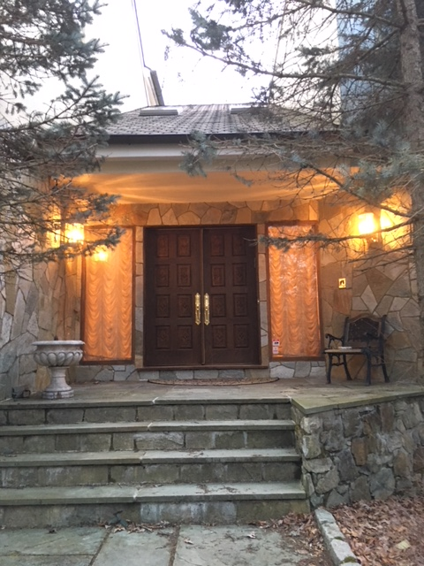 9 SURREY RD