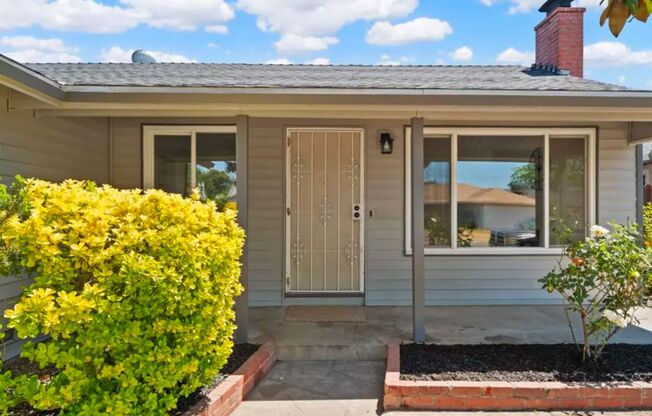 Updated 3bed/1bath Home in Colonial Park