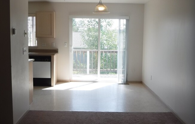 2 beds, 1.5 baths, $1,825, Unit 240C