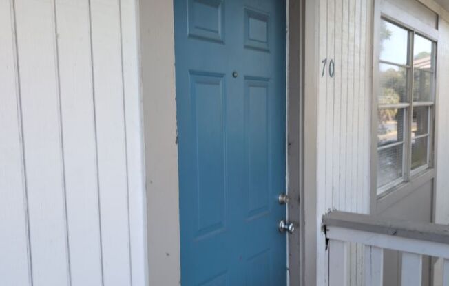 2 beds, 2 baths, 1,200 sqft, $1,350, Unit 70