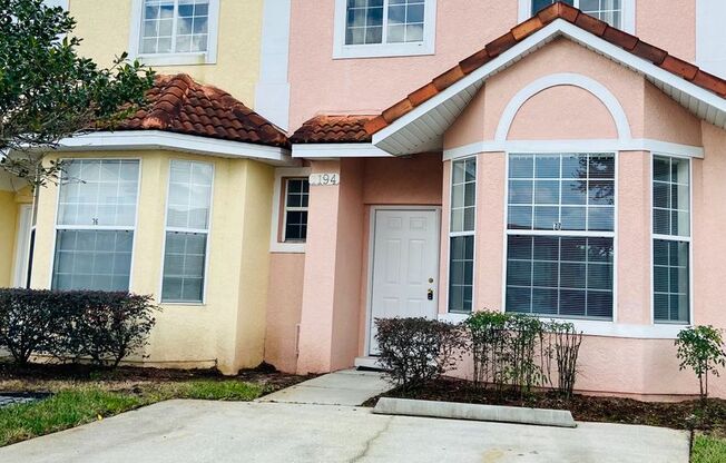 Beautiful 3 BD / 2.5 BA Townhome