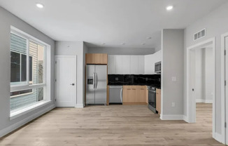 938 N 29 ST