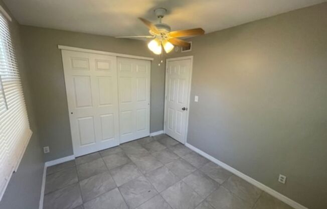 2 beds, 1 bath, $1,895