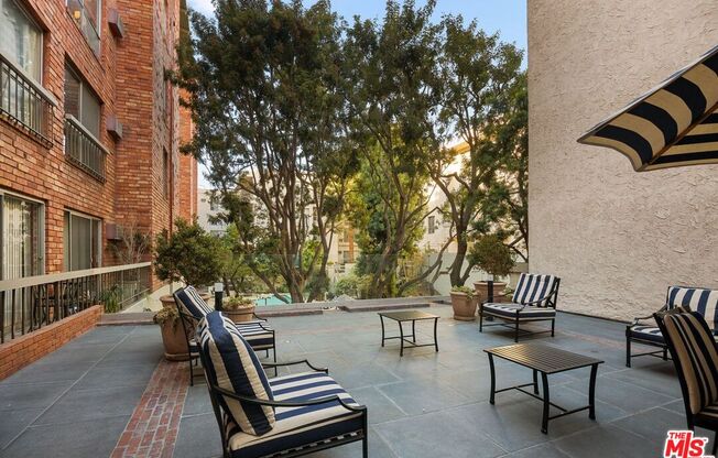 Studio, 1 bath, 405 sqft, $2,700, Unit 546