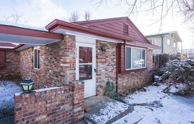 4425 COMANCHE DR
