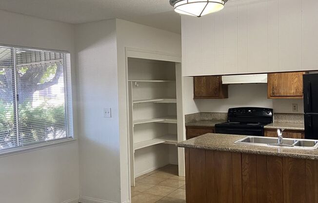 2 beds, 1 bath, $1,495