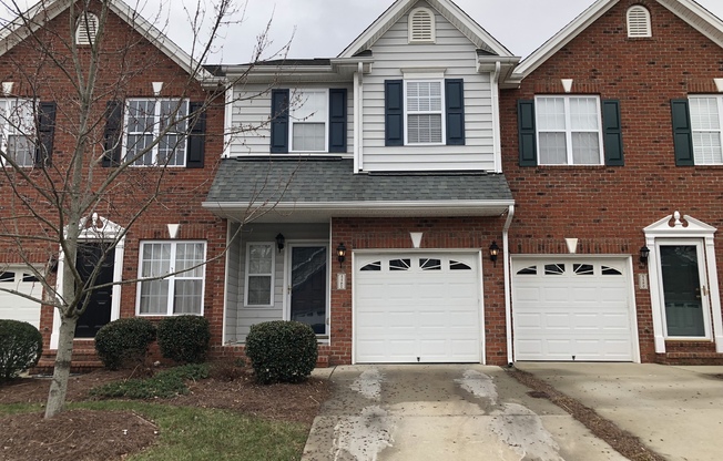 Beautiful Brick Townhome in Piedmont Trace