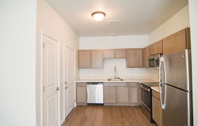 3 beds, 2 baths, 1,153 sqft, $1,349, Unit 1120-315