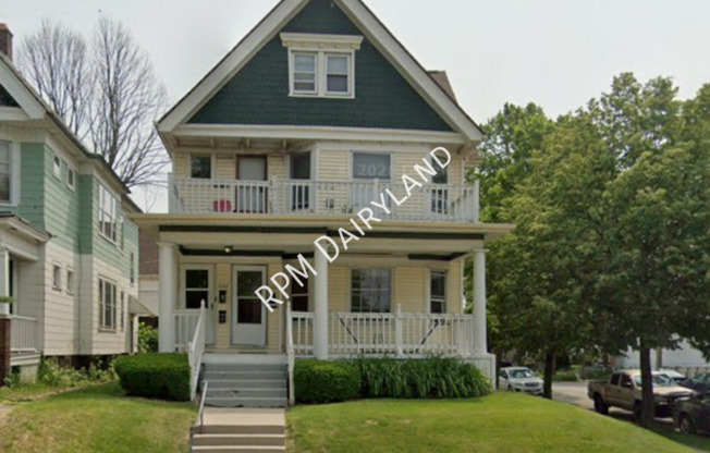 2602 N HUMBOLDT BLVD
