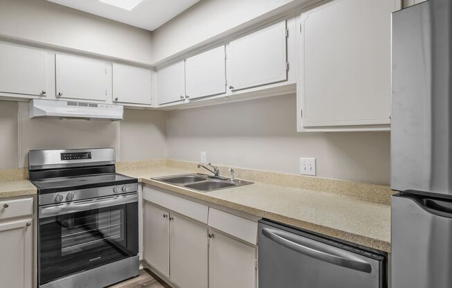 2 beds, 2 baths, 958 sqft, $1,145, Unit D25