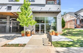 1 bed, 1 bath, $1,600, Unit Unit 317