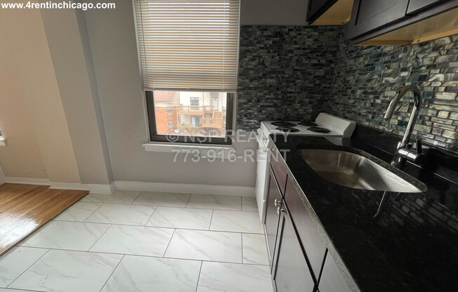 1360 W Touhy Ave