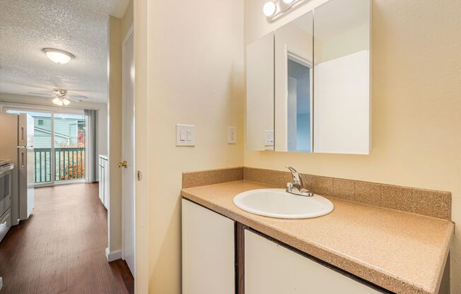 1 bed, 1 bath, 770 sqft, $1,325, Unit 58