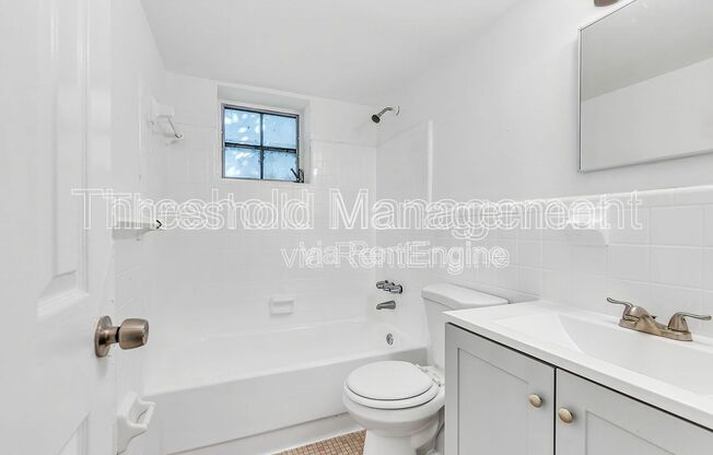 1 bed, 1 bath, 450 sqft, $1,500, Unit 18