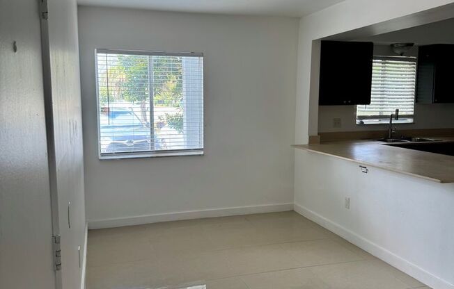 3 beds, 2 baths, 1,205 sqft, $2,075, Unit 129