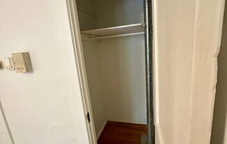 Studio, 1 bath, 400 sqft, $925, Unit 4415-104